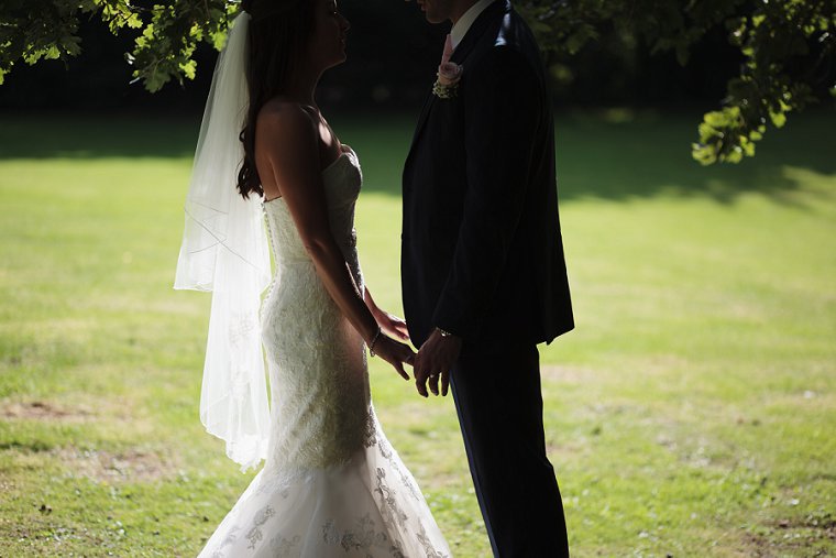 Brandshatch Place Wedding Photography 047