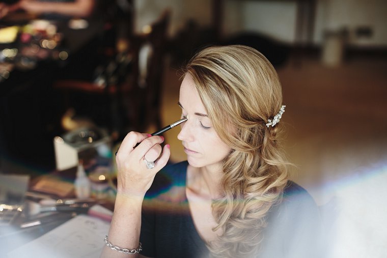 bride having her make up done