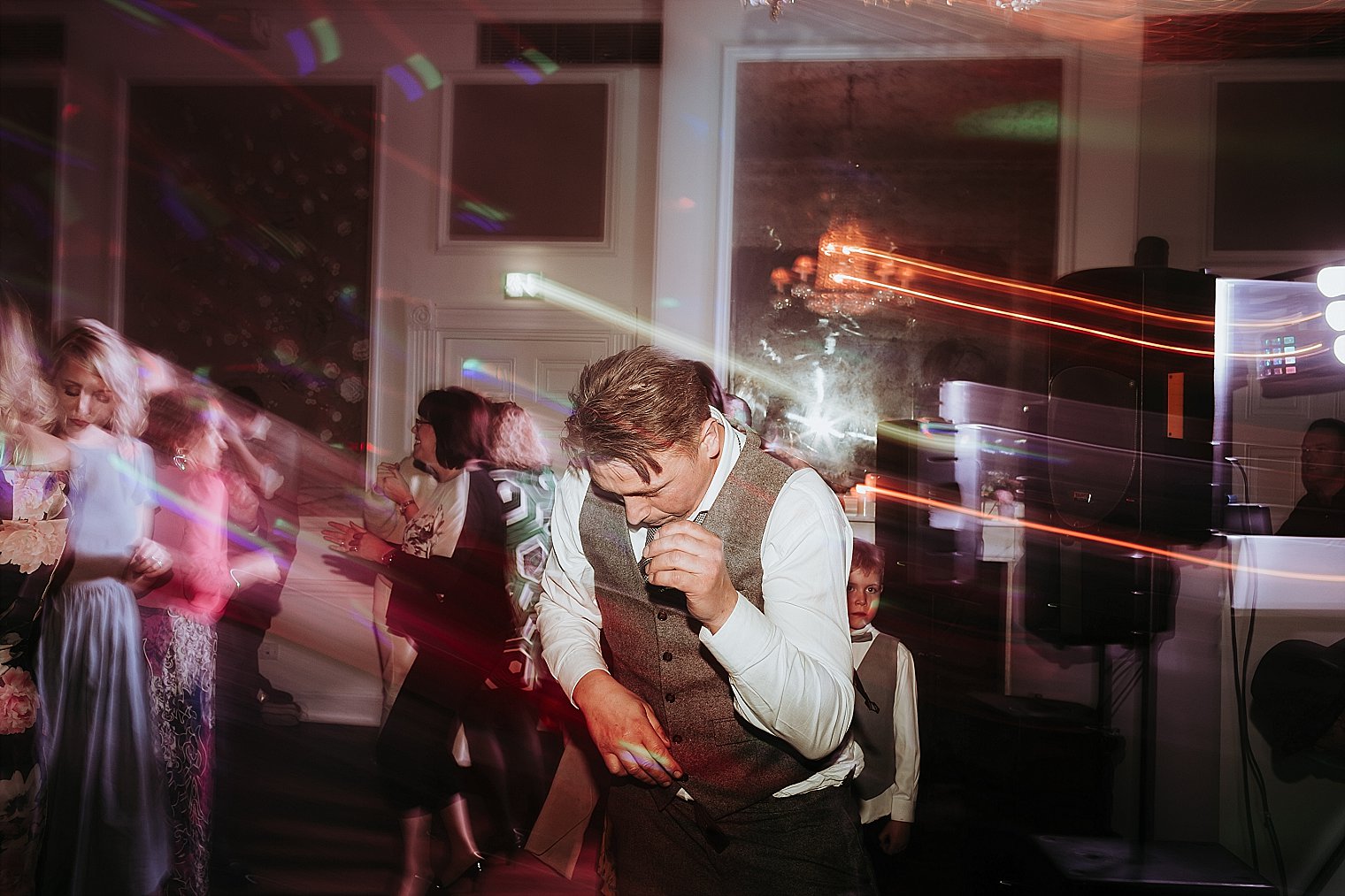 Wedding guest during the Band OOMPHF wedding set