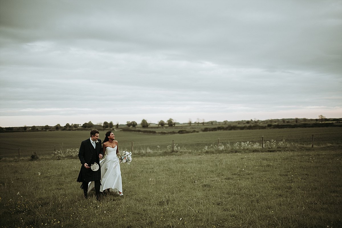 Relaxed wedding Cripps Barn