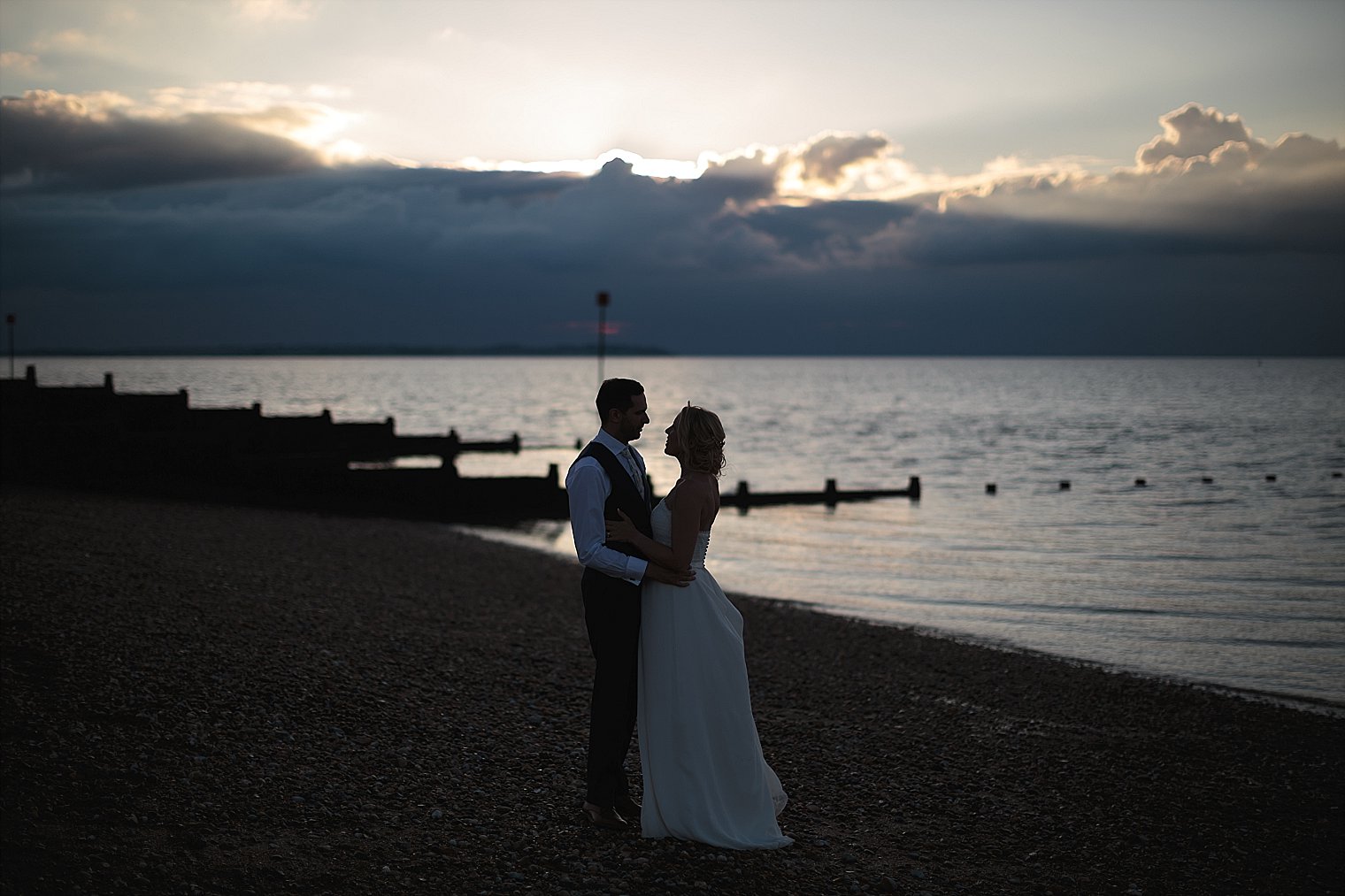 Bride silhouette wedding portrait